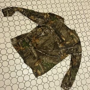 Camo real tree shirt